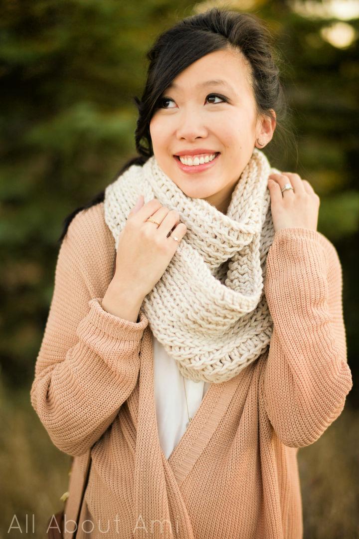 Easy Crochet Triple Luxe Cowl Tutorial