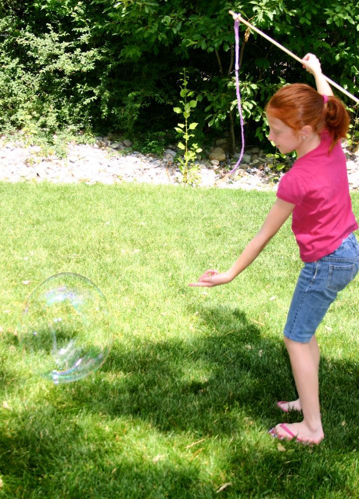 Giant Bubble Blower Activities
