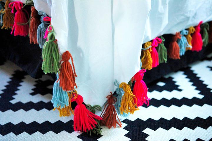 Handmade Yarn Tassel Duvet Blanket