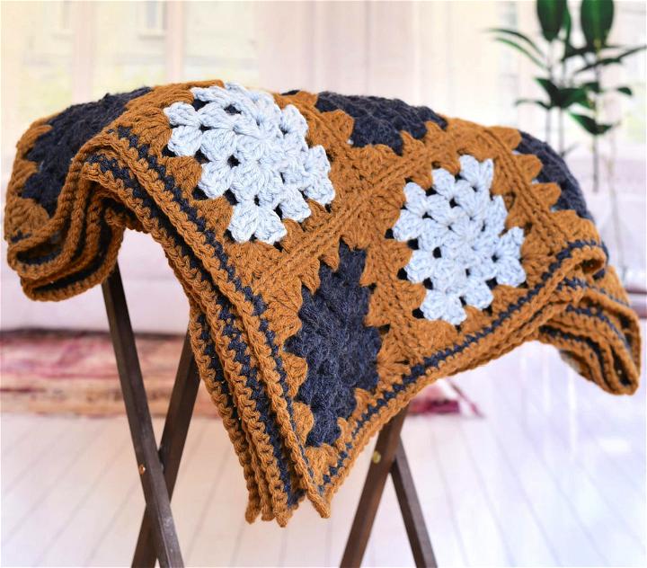 How to Make Granny Square Blanket Free Crochet Pattern