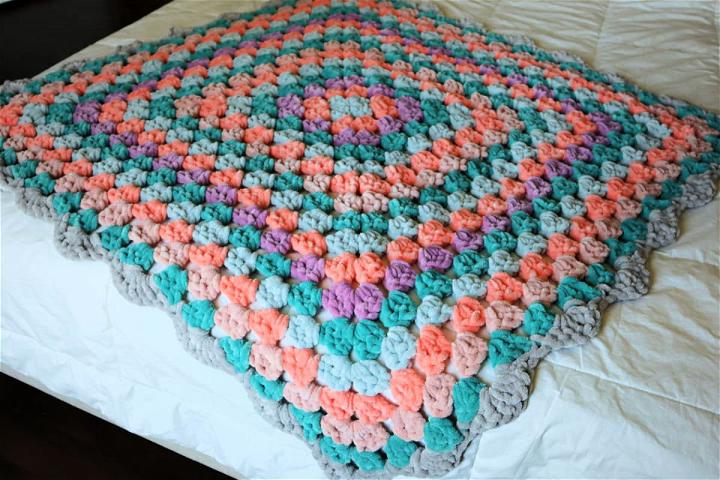 Large Continuous Granny Square Blanket Crochet Pattern