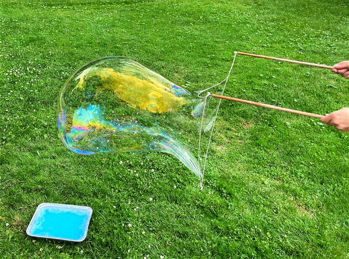 Make Your Own Jumbo Bubble Wand