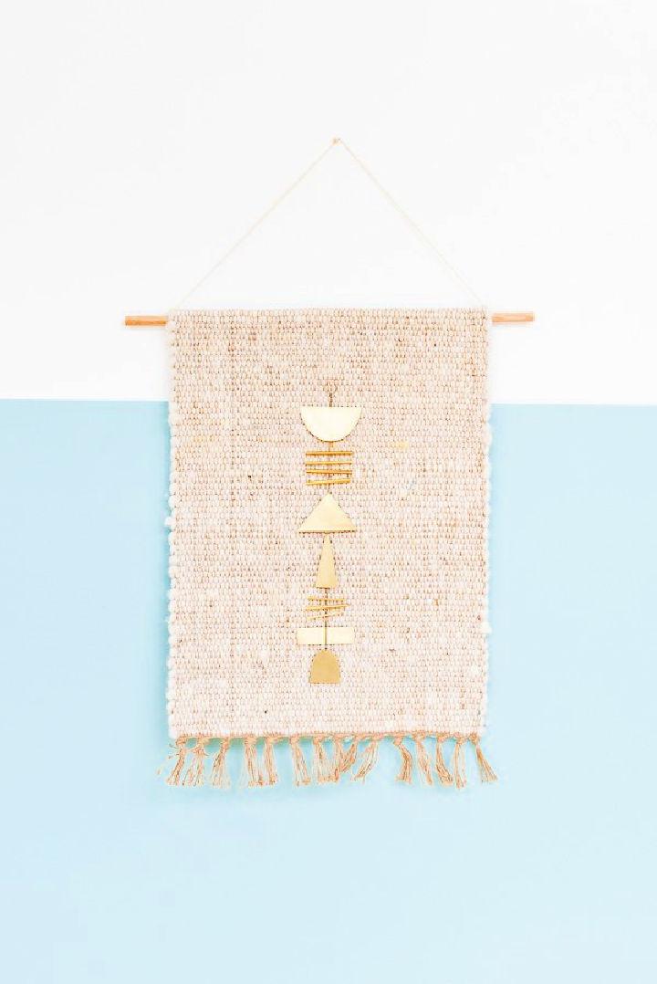 Make an Easy Woven Wall Hanging in Minute