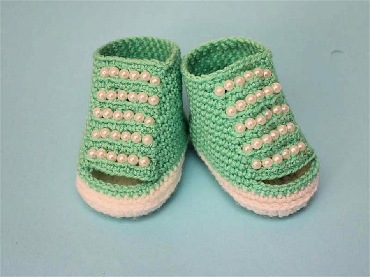 New Crochet Baby Beaded Shoes Pattern