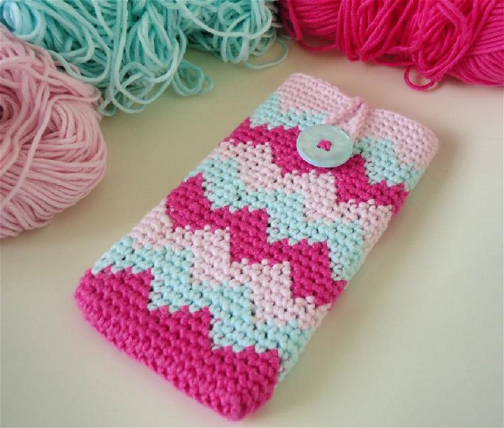 Tapestry Crochet Chevron Phone Case Pattern