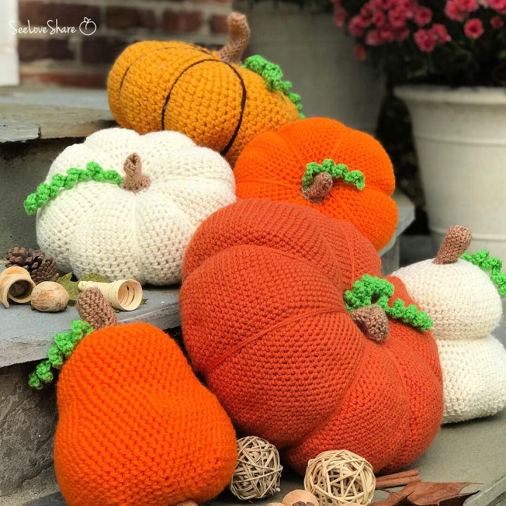 Assorted Crochet Pumpkins With Curly Vines
