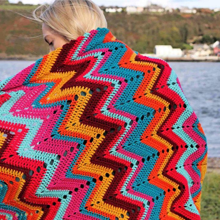 Modern Crochet Chevron 70s Retro Blanket Pattern