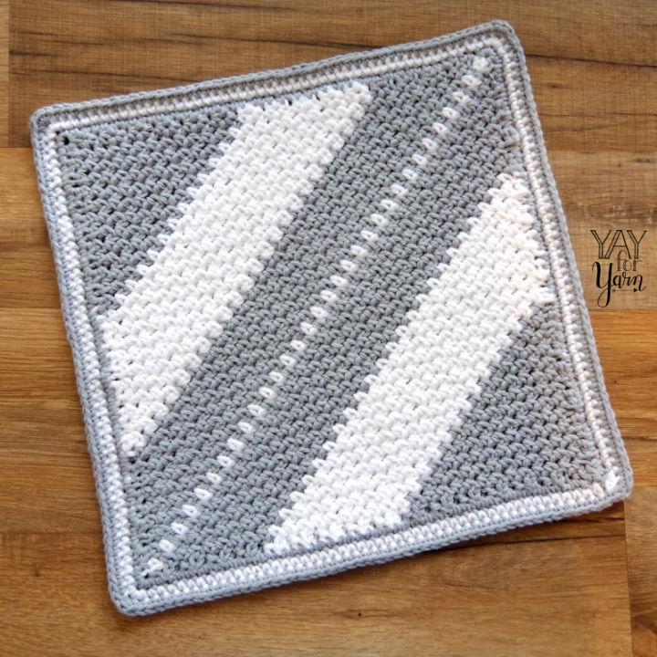Crochet Corner to Corner Moss Stitch Washcloth Pattern