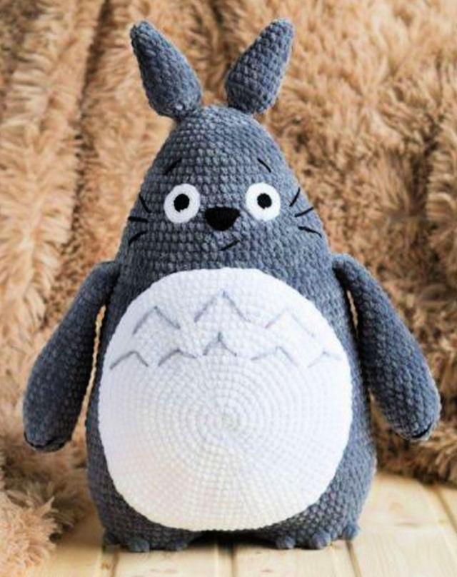 Crochet Giant Totoro Plush - Free Pattern