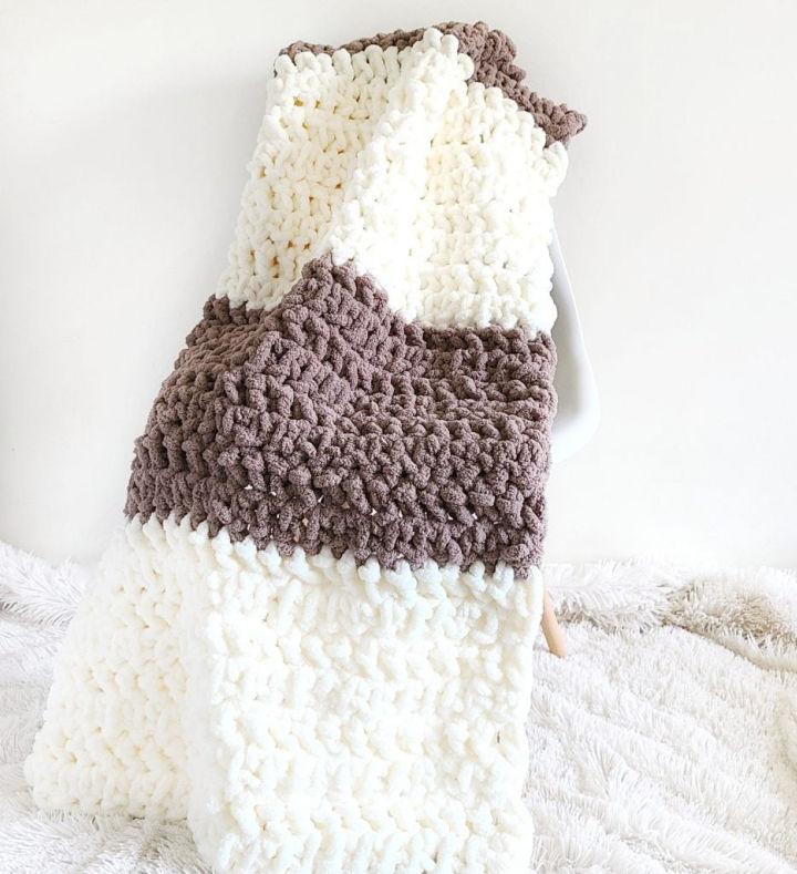 Crochet Jumbo Yarn Weighted Blanket - Free Pattern
