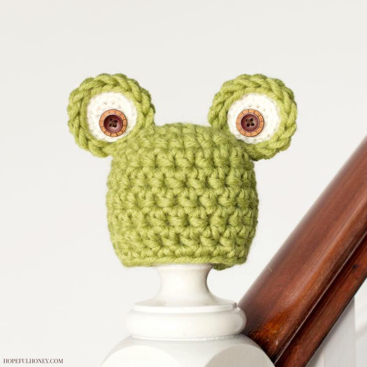 Free Crochet Newborn Frog Hat Pattern