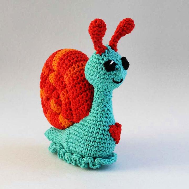 Crochet Snail Amigurumi - Free PDF Pattern