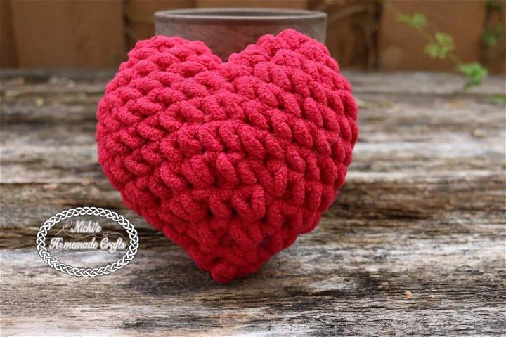 Gorgeous Crochet Stuffed Heart - Free Pattern