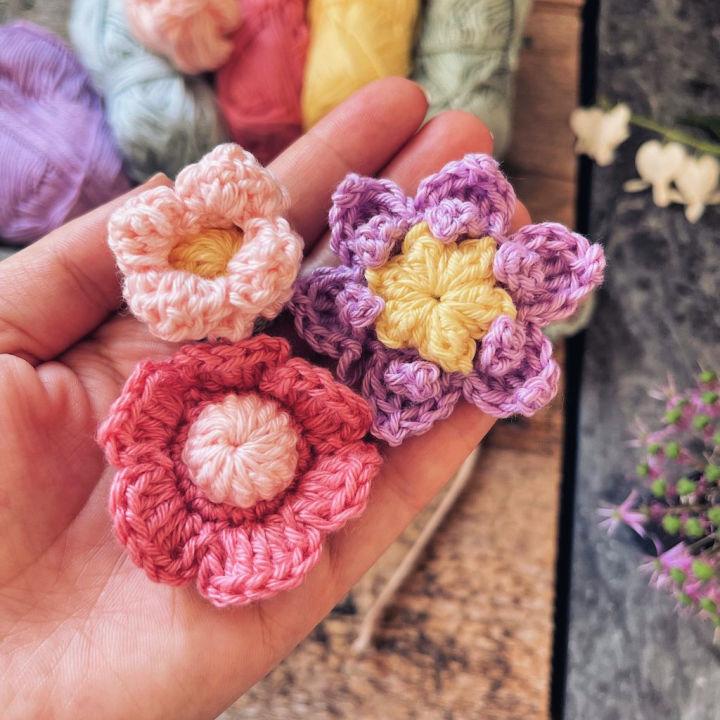 Crochet the Poppy Pearl Flower Pattern to Print