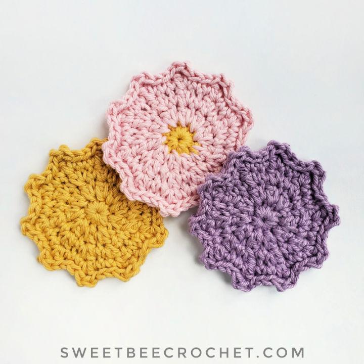 Crocheted Suzy Flower Face Scrubbie - Free Pattern