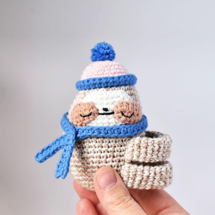 Cute Crochet Finger Sloth Amigurumi Pattern