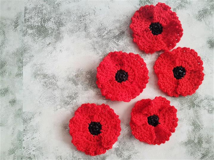 Cute Crochet One Piece Poppy Flower Pattern