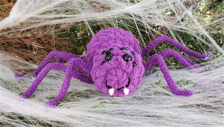 Easy Crochet Amigurumi Spider Pattern for Halloween