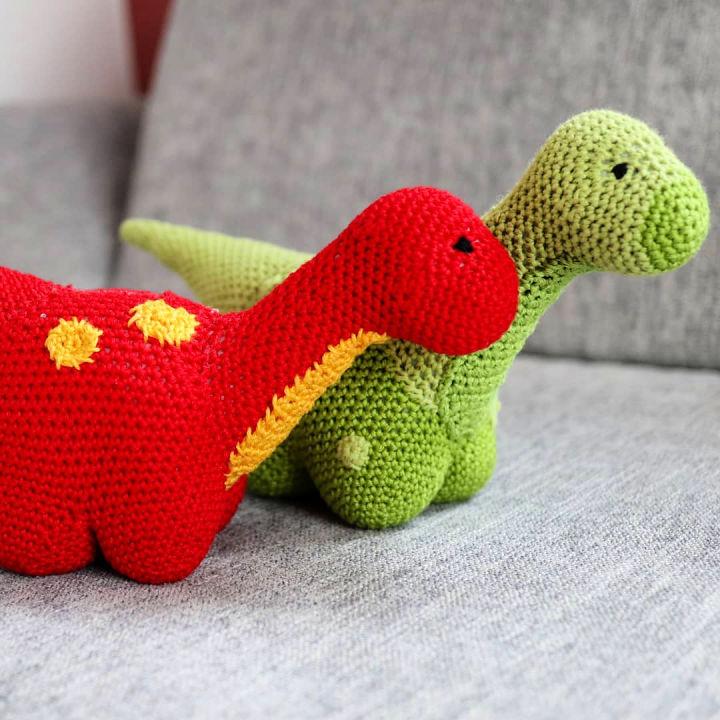 Easy Crochet Dexter the Dinosaur Pattern