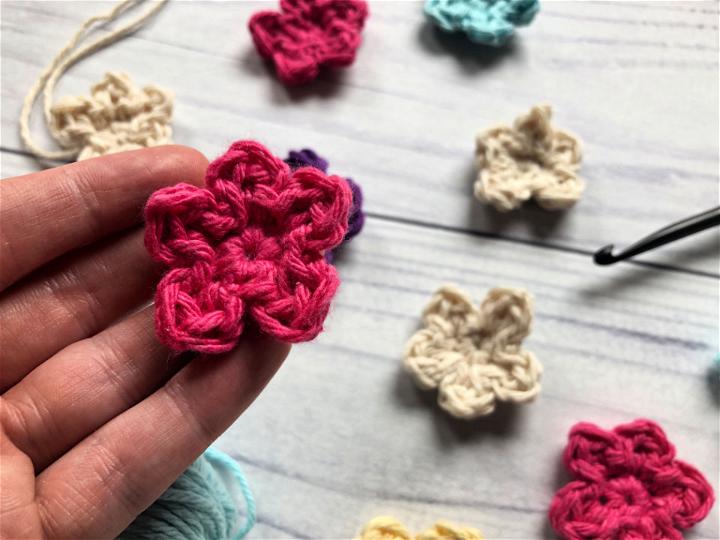 Fastest Crochet Flower Applique Pattern