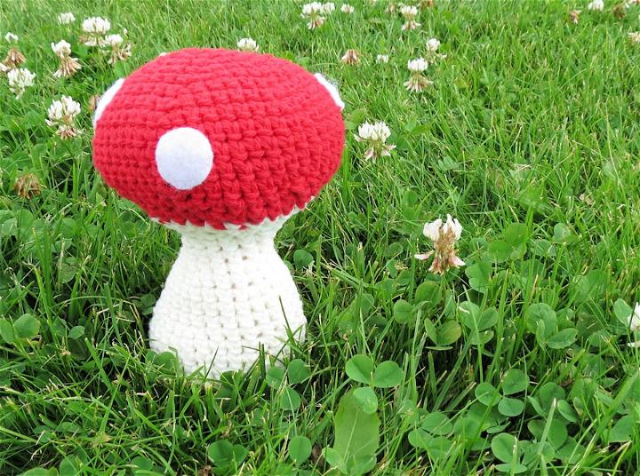Easy Crochet Plush Mushroom Pattern