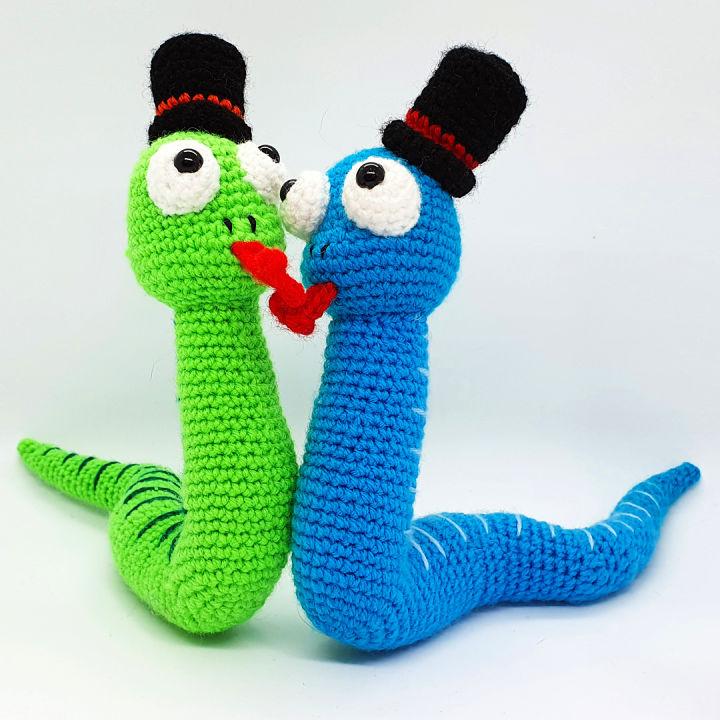 Easy Crochet Silly Snake Amigurumi Tutorial