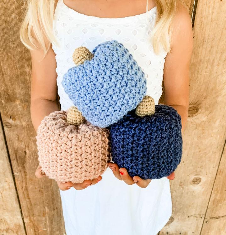 Free Crochet Farmhouse Pumpkins Pattern