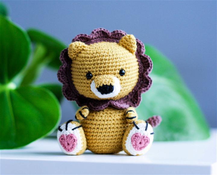 Pretty Crochet Lion Amigurumi Pattern
