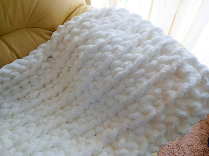 Hand Crocheted Super Chunky Blanket Pattern
