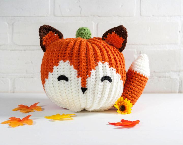 How to Make a Fox Pumpkin - Free Crochet Pattern