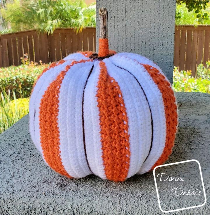 Simple Crochet Striped Pumpkin Pattern