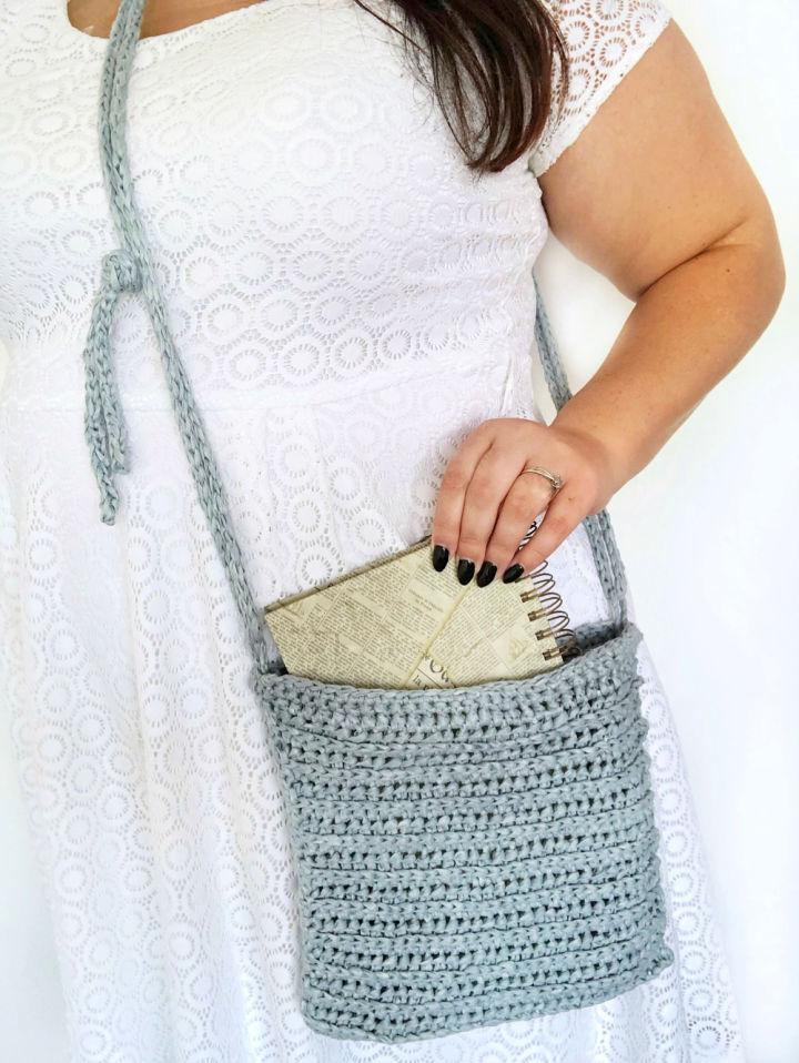 Adorable Crochet Crossbody Bag Idea