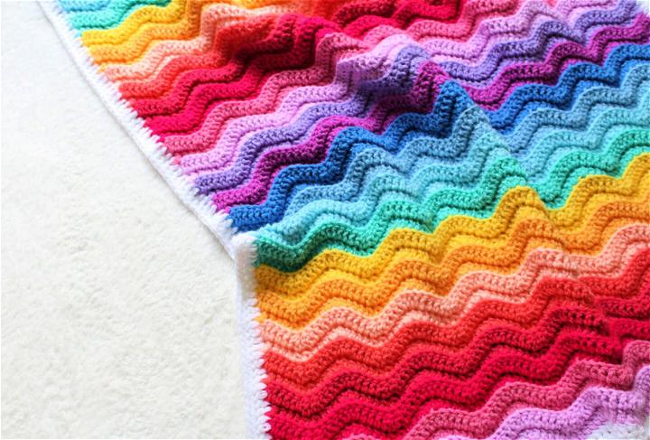 Chunky Crochet Rainbow Ripple Baby Blanket Pattern