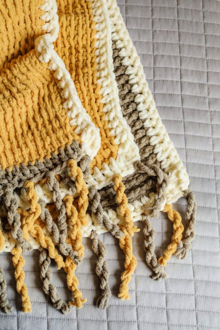 Crochet Cat Nap Blanket With Bernat Blanket Ogo Yarn
