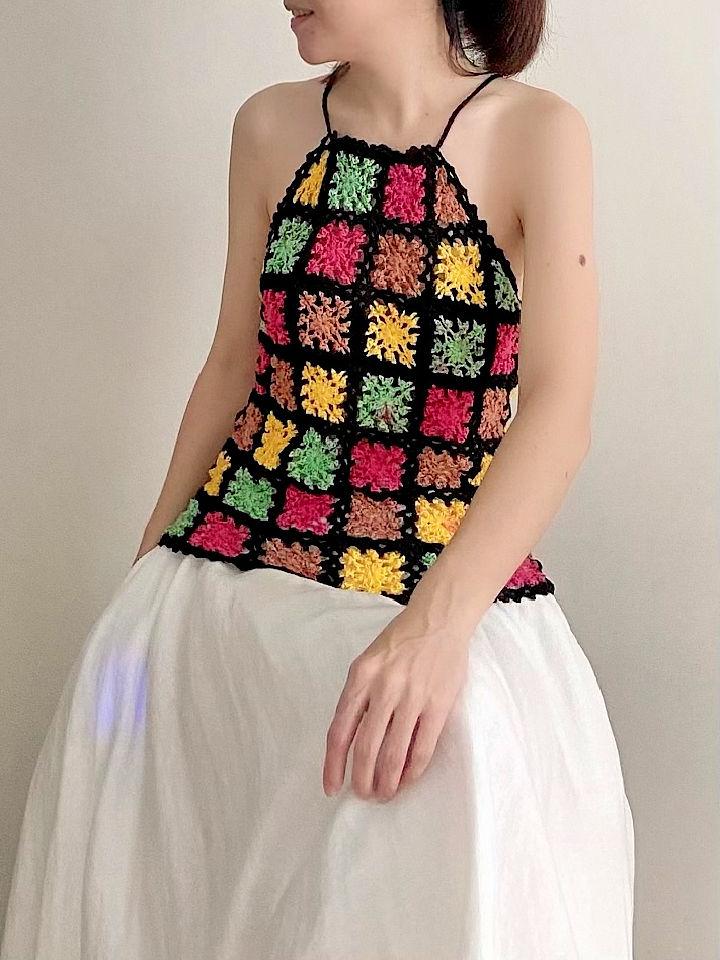 Halter top with vintage buttons : r/crochet