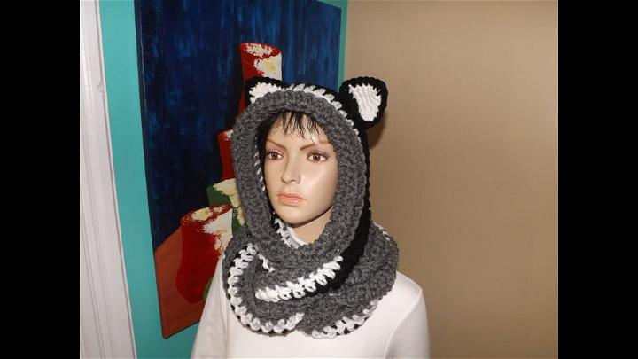 Crochet Hooded Cowl With Ears