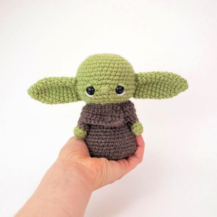 Crochet Yoda inspired Baby Alien PDF Pattern