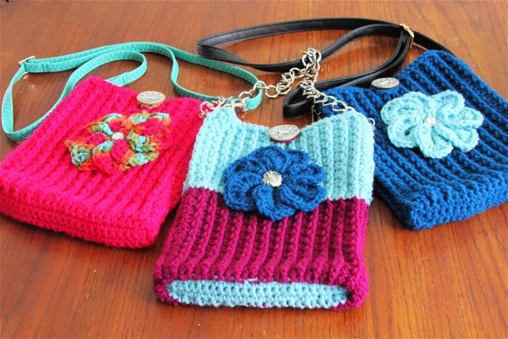 Crocheting a Cross Body Bag Free Pattern