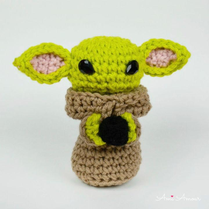 Free Baby Yoda Crochet Pattern to Download