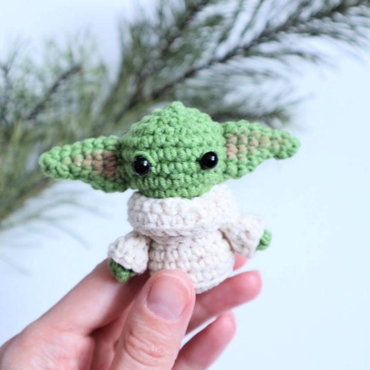 Free Baby Yoda Grogu Crochet Pattern