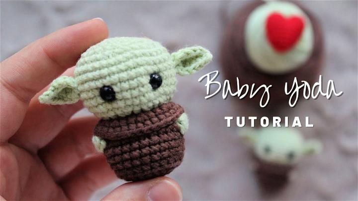 How to Crochet Baby Yoda Key Chain