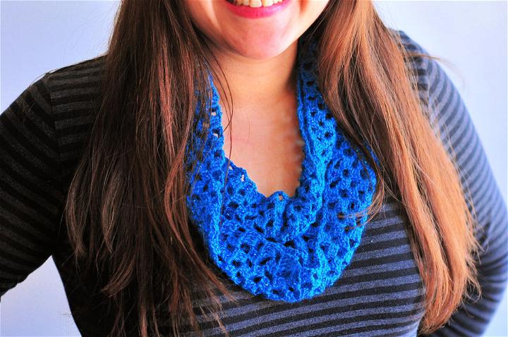Sparkly Blue Lacy Infinity Scarf Crochet Pattern