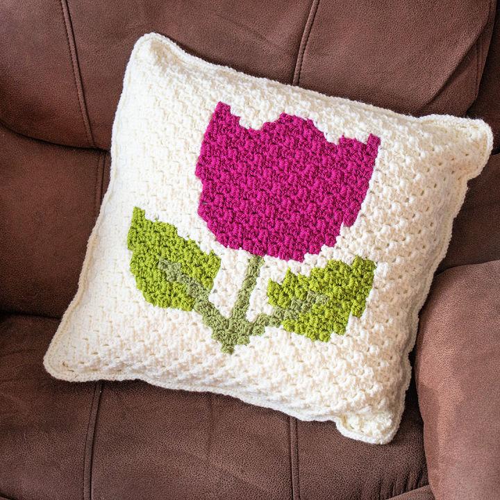 Free Crochet Tulip Throw Pillow Pattern