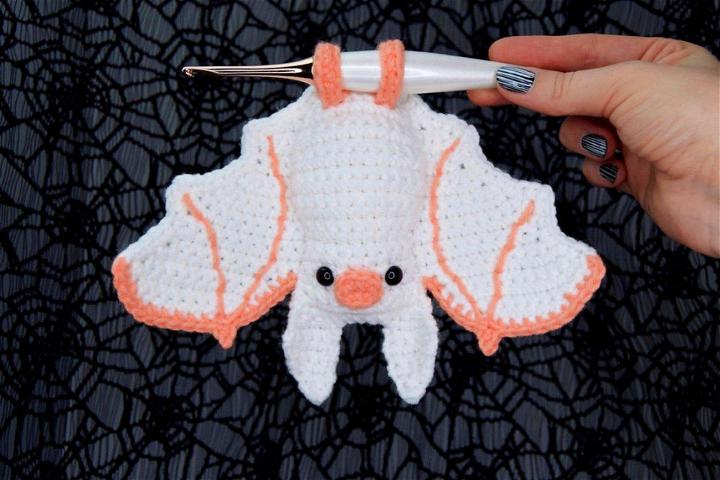 Crochet Batty Batty Bat Amigurumi Pattern