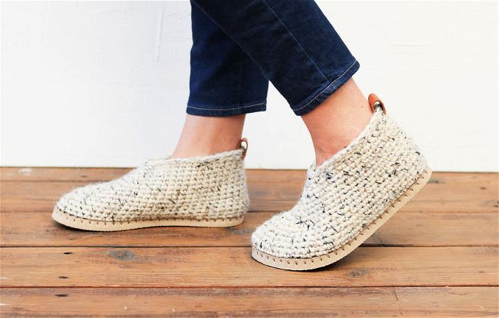 Free Chukka Crochet Slipper Boots Pattern
