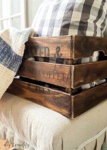 40 Unique DIY Wooden Crate Decorating Ideas and Projects - Blitsy