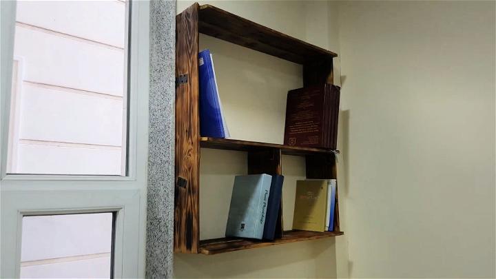 Book Shelf From Pallet Wood