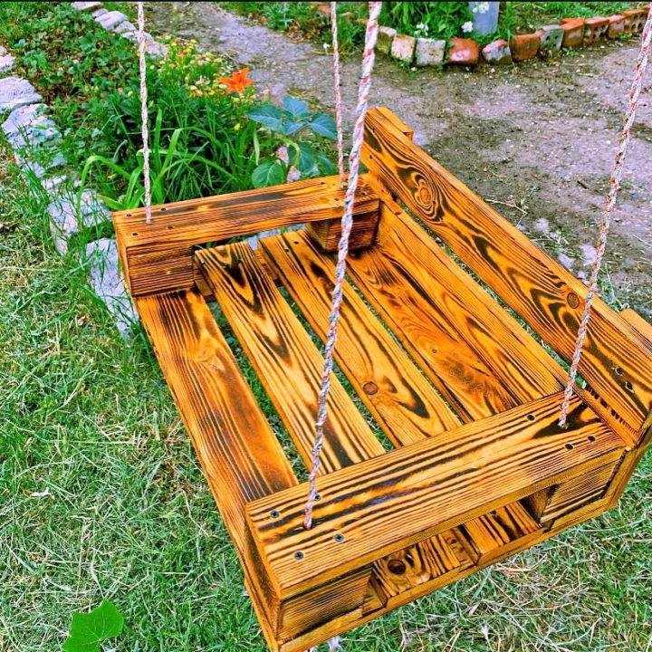 Cool Outdoor Pallet Swing