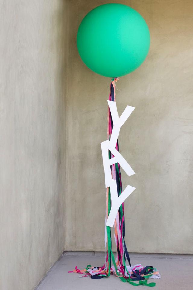 DIY Giant Balloon Messages