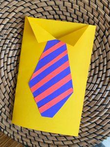 30 Amazing Construction Paper Crafts for Kids - Blitsy